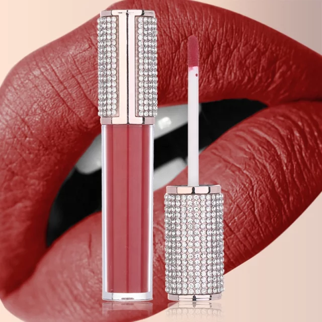 Set lipstick and liner