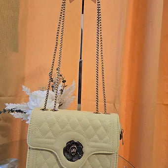 New Trendy Fashion Lock Chains One-Shoulder Women's PU Leather High Quality Desi