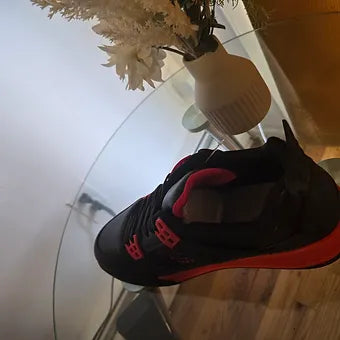 Sneakers designers for men and women's the best quality