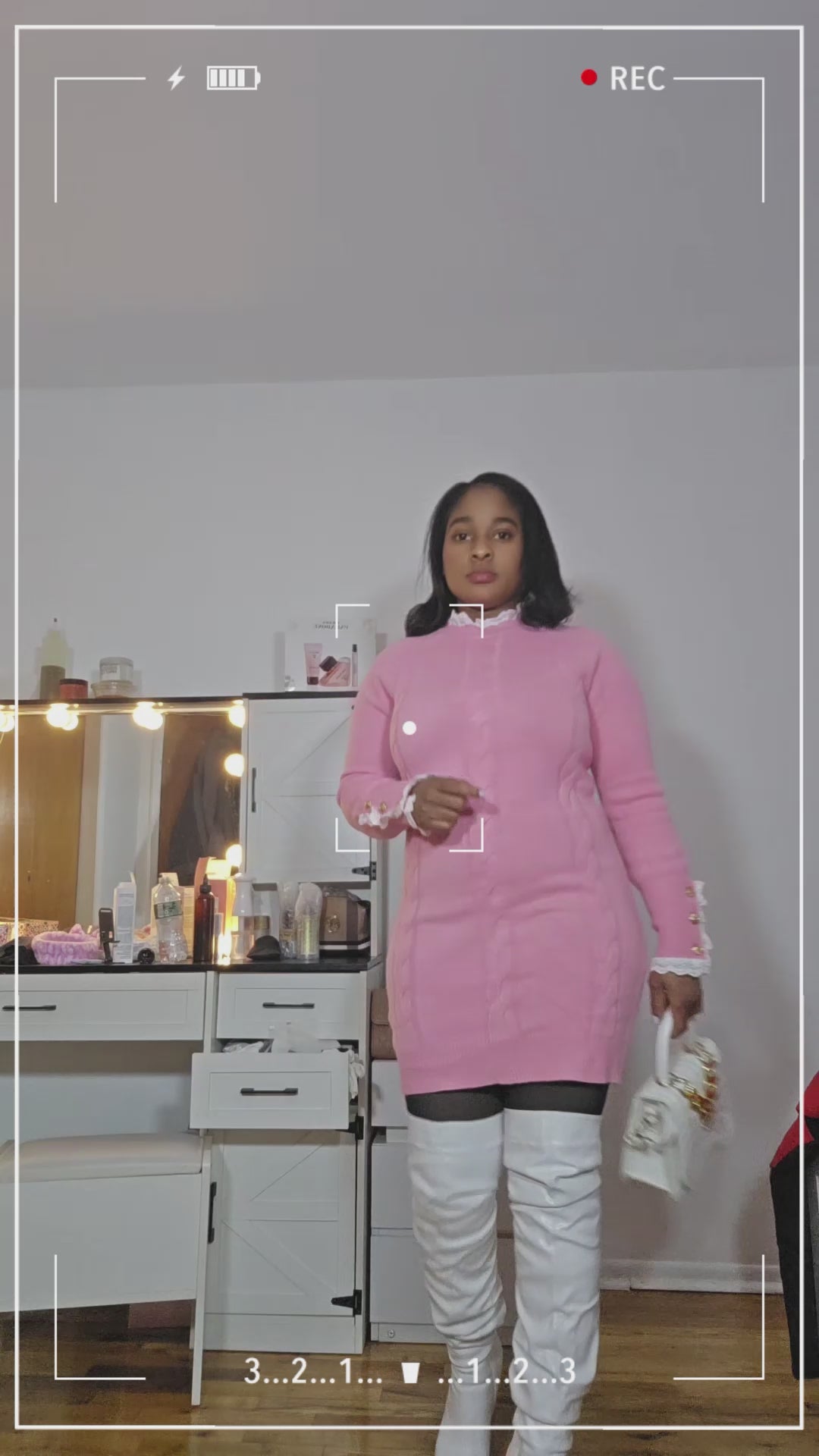 Load video: Soft winter glow, bold feminine energy 💙This season is all about effortless elegance.Tap to shop our newest arrivals ✨