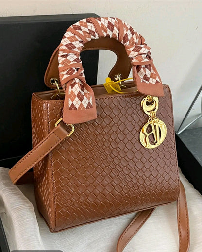 2024 new fashion luxury retro woven